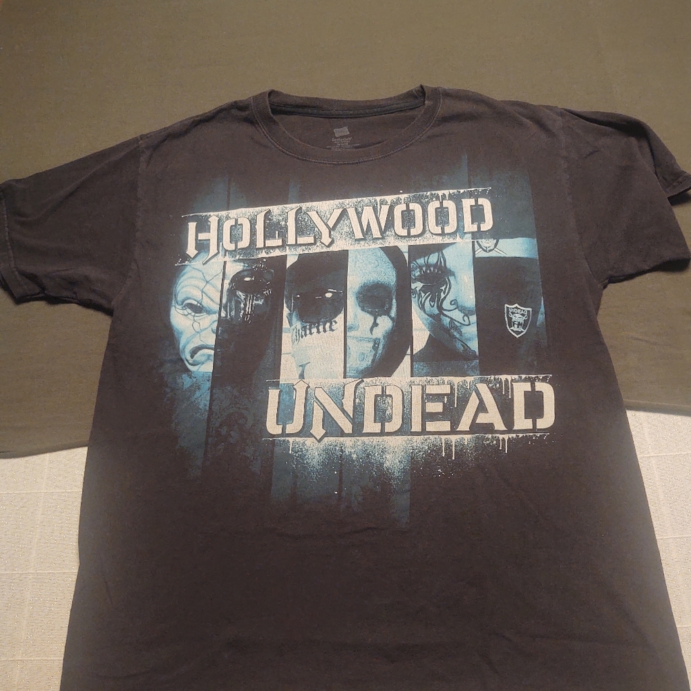 Vintage Y2K  hollywood undead t shirt